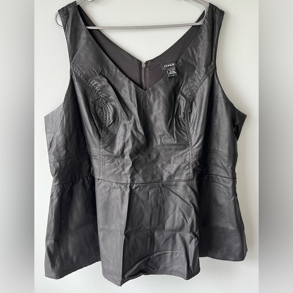 Torrid Tank Top Womens 3X Black Faux Leather Back Zip Chest Lined Soft Edgy Chic - Picture 2 of 9